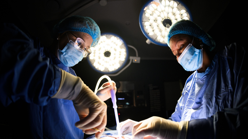 Signs Your Medical Practice Needs New Surgical Lights